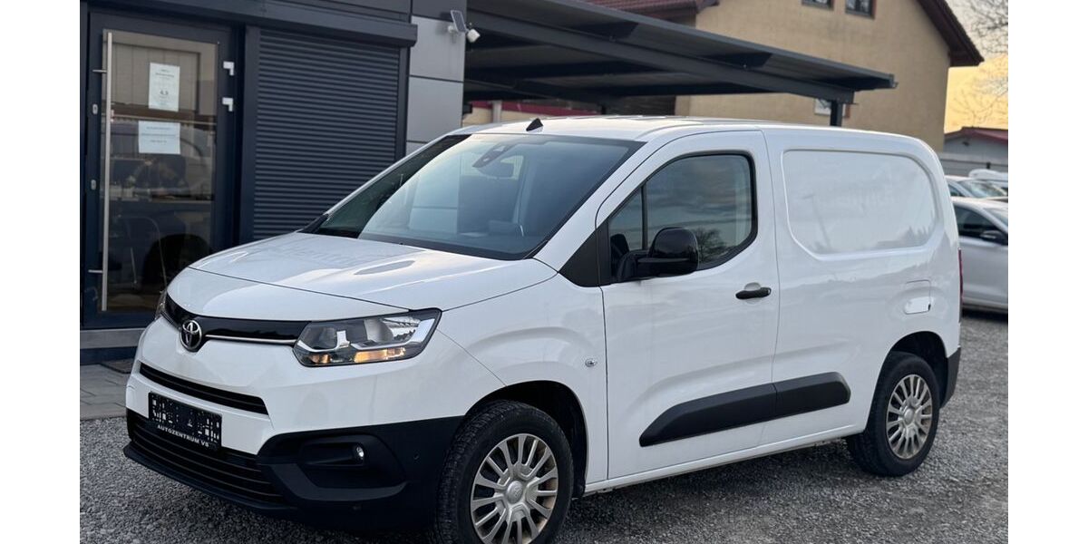 Toyota Proace City 147.500 km 10.990 &euro; Bad Dürrheim 78073