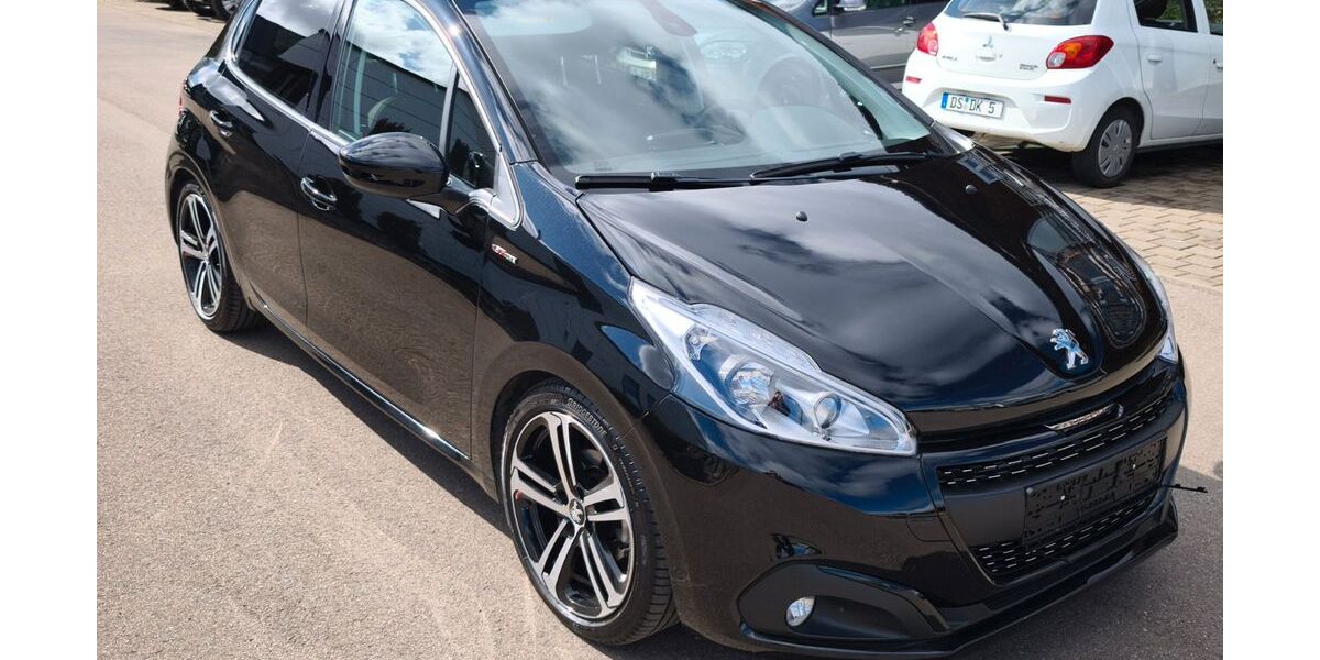 Peugeot 208 65.000 km 10.895 &euro; Villingen-Schwenningen 78052