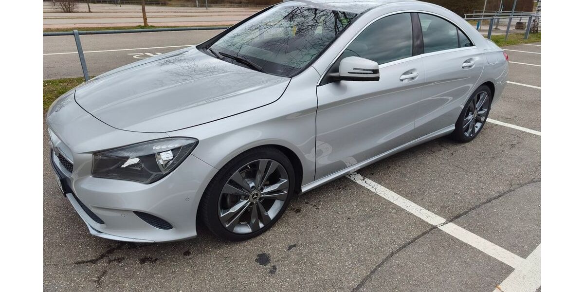 Mercedes-Benz CLA 200 105.500 km 17.900 &euro; Villingen-Schwenningen 78056