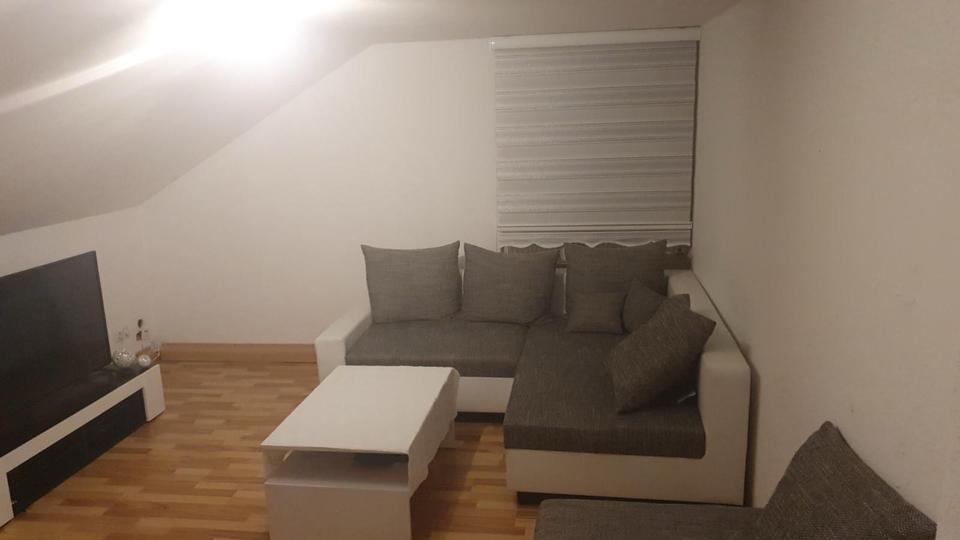 Dachgeschoßwohnung Donaueschingen - 4 Zimmer, 69 m&sup2;, 150.000&euro; | Angebot:25589393