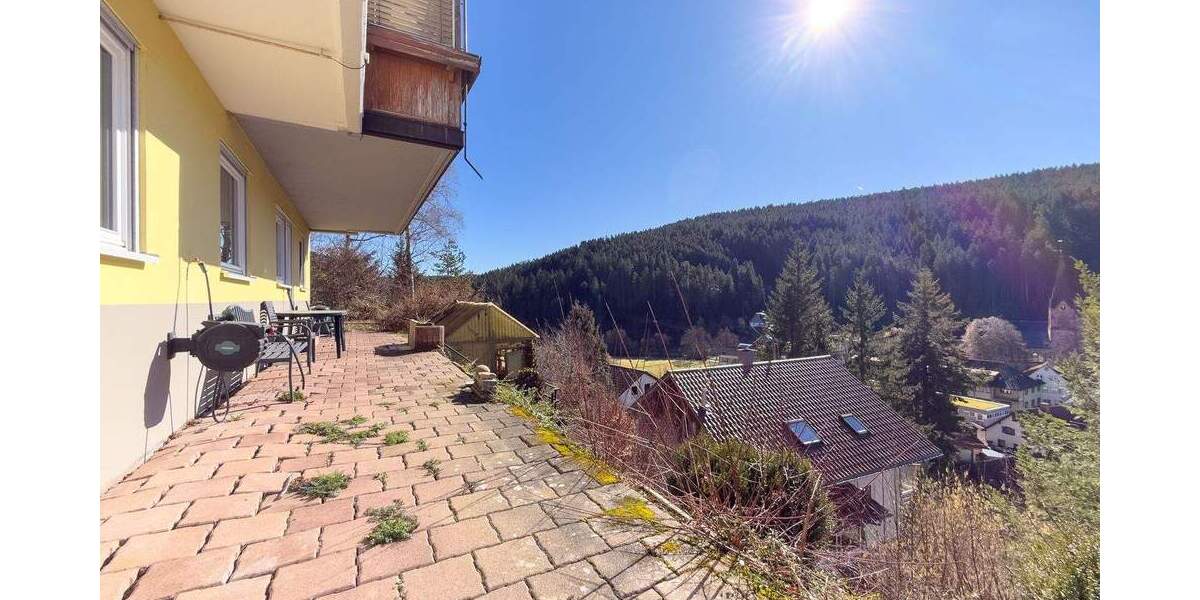Einfamilienhaus Tennenbronn / Tennenbronn Tennenbronn - 8 Zimmer, 184 m&sup2;, 298.000&euro; | Angebot:25691611