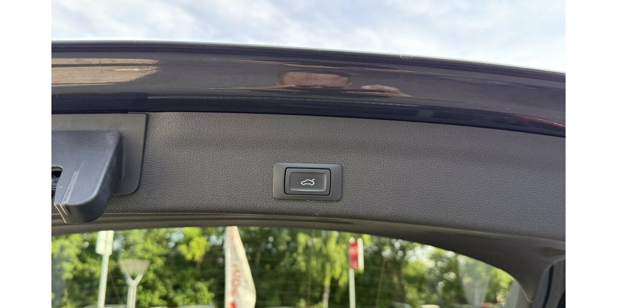 Audi A6 40 TDI/STANDHEIZUNG/ACC/AHK/NAVI/1.HAND/DAB 97.511 km 29.900 &euro; Villingen-Schwenningen 78054