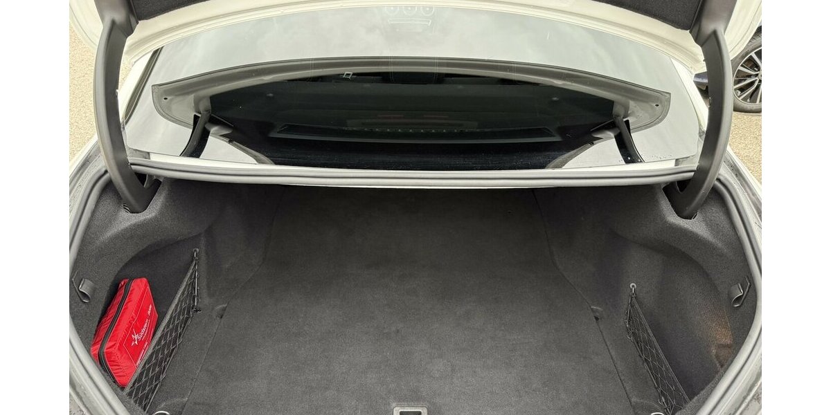 Mercedes-Benz C 63 AMG OHNE OPF/PANORAMA/KLAPPE/BURMESTER/NIGH 39.900 km 47.900 &euro; Villingen-Schwenningen 78054