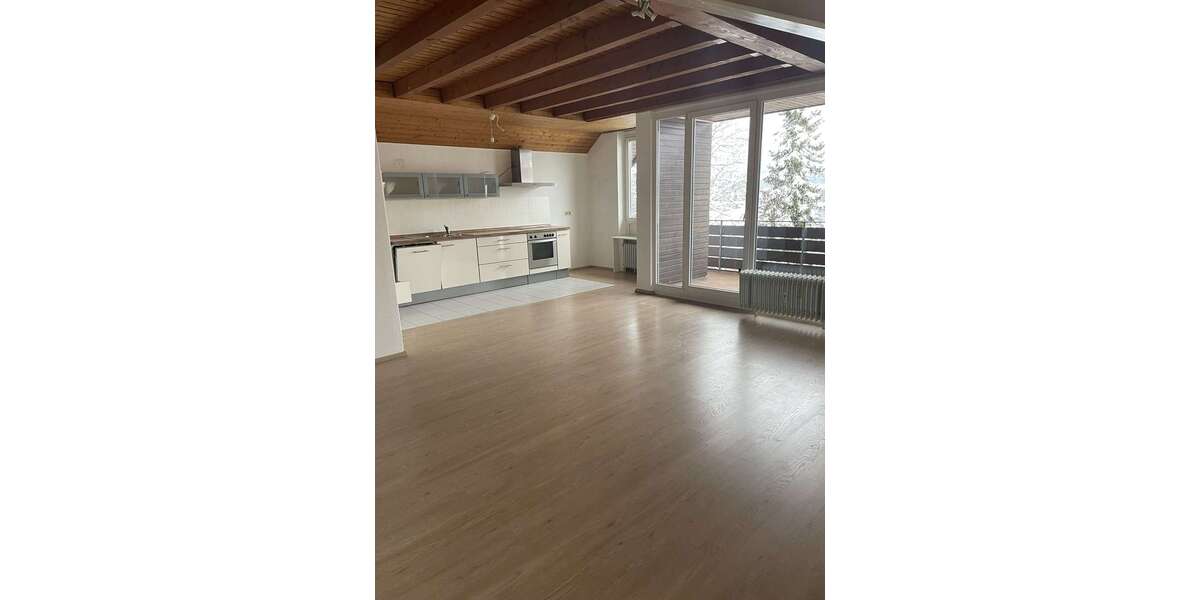 Etagenwohnung Furtwangen im Schwarzwald - 2 Zimmer, 79 m&sup2;, 680&euro; | Angebot:24844754