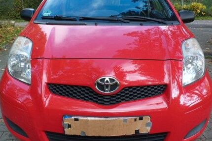 Toyota Yaris 97.000 km 4.200 &euro; Tuttlingen 78532