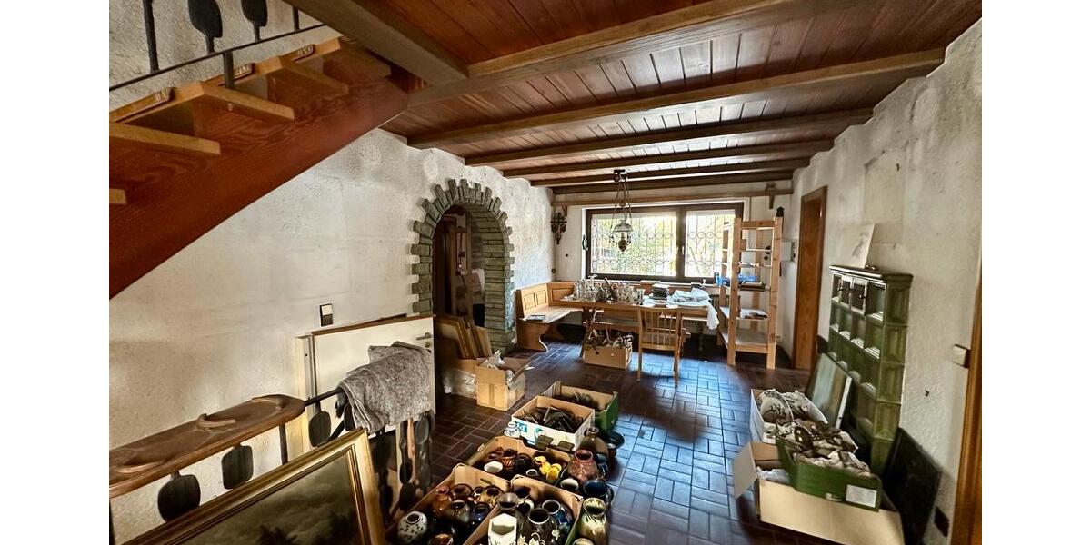 Einfamilienhaus Villingen-Schwenningen Schwenningen - 6 Zimmer, 150 m&sup2;, 330.000&euro; | Angebot:25999076