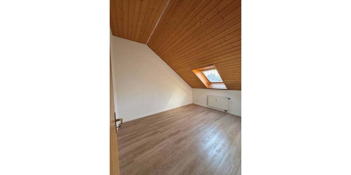 Etagenwohnung VS-Pfaffenweiler Pfaffenweiler - 3 Zimmer, 98 m&sup2;, 219.700&euro; | Angebot:26094026