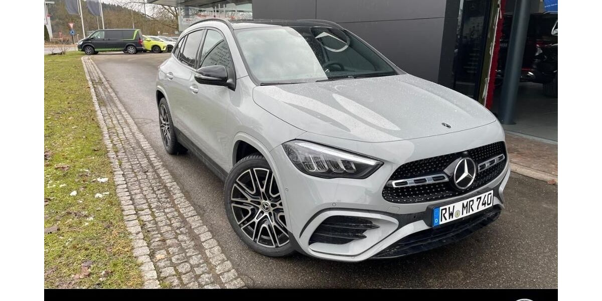 Mercedes-Benz GLA 200 9.000 km 45.600 &euro; Rottweil 78628