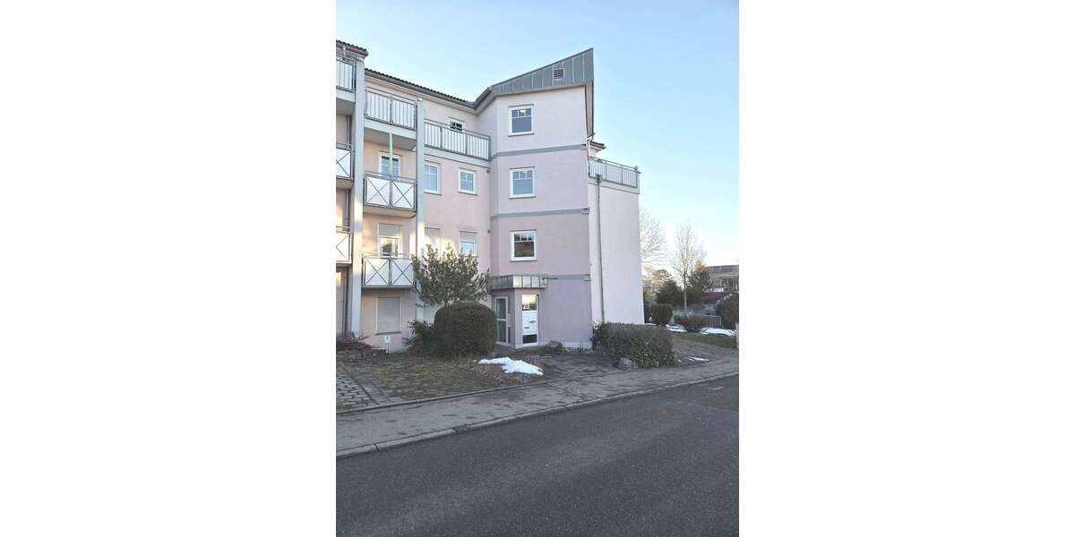 Etagenwohnung Trossingen - 2 Zimmer, 54 m&sup2;, 560&euro; | Angebot:24865222