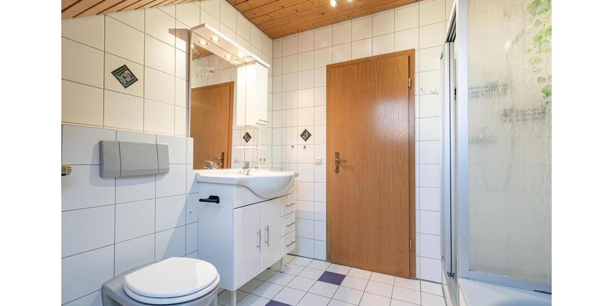 Dachgeschoßwohnung Zimmern ob Rottweil - 2 Zimmer, 47 m&sup2;, 620&euro; | Angebot:25328117