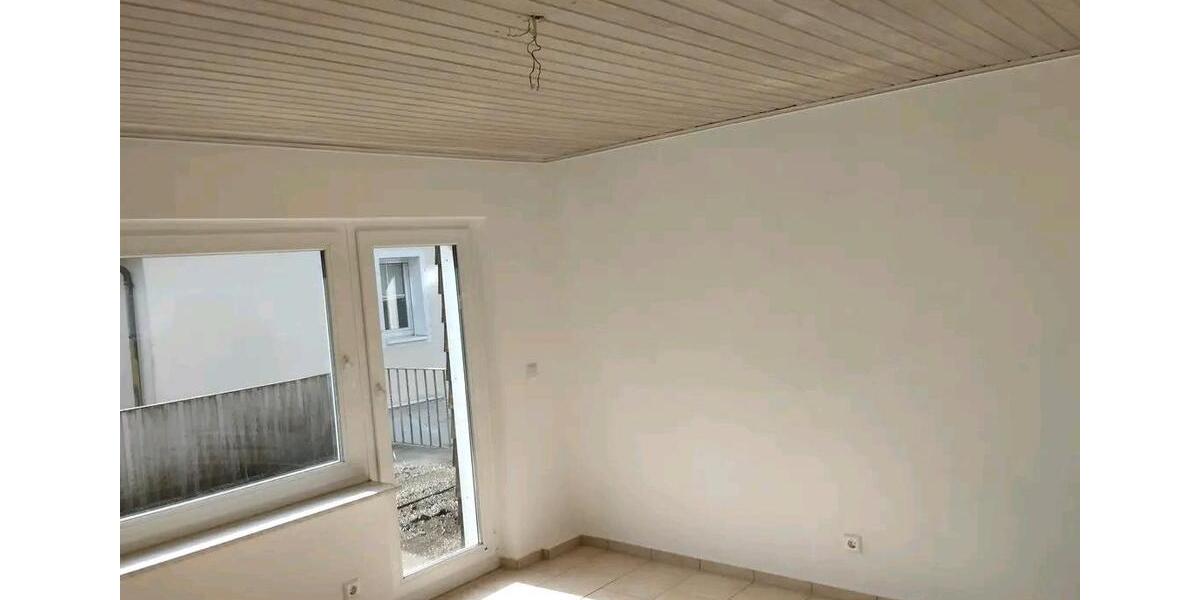 Etagenwohnung Schramberg - 6 Zimmer, 100 m&sup2;, 850&euro; | Angebot:24757321