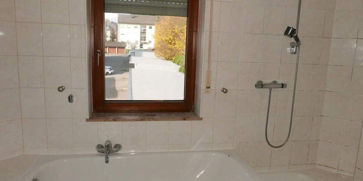 Etagenwohnung Donaueschingen - 3 Zimmer, 85 m&sup2;, 195.000&euro; | Angebot:25660638