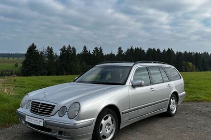 Mercedes-Benz E 200 174.000 km 6.999 &euro; Bösingen 78662