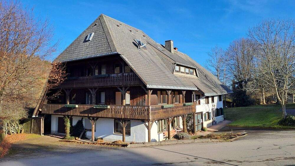 Bauernhaus, Landhaus Lenzkirch-Kappel Kappel - 2 Zimmer, 436 m&sup2;, 495.000&euro; | Angebot:25806086