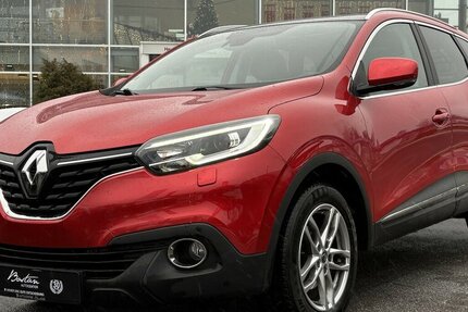 Renault Kadjar 1.2 Collection PANORAMA/NAVI/SHZ/PDC/GRA 71.999 km 13.900 &euro; Villingen-Schwenningen 78054