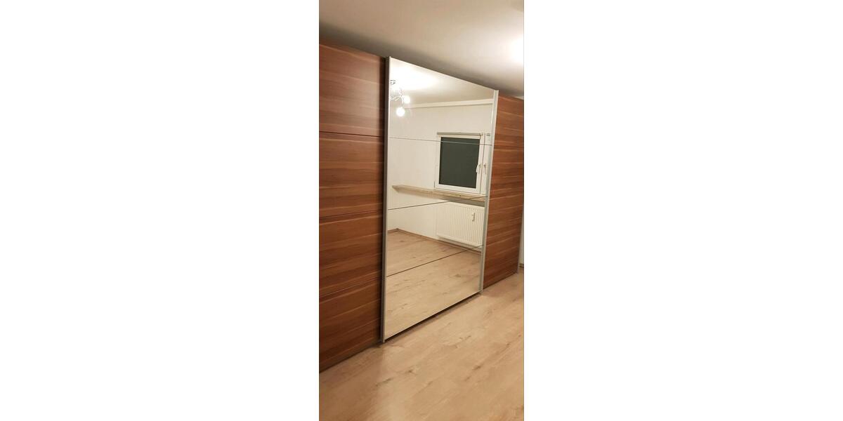 Dachgeschoßwohnung Unterkirnach - 3 Zimmer, 62 m&sup2;, 140.000&euro; | Angebot:26649424