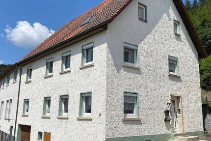 Haus Reichenbach - 6 Zimmer, 124 m&sup2;, 130.000&euro; | Angebot:25671596