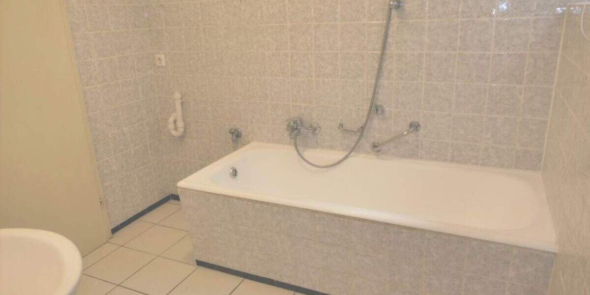 Mehrfamilienhaus, Wohnhaus Wehingen - 6 Zimmer, 138 m&sup2;, 349.000&euro; | Angebot:25771262