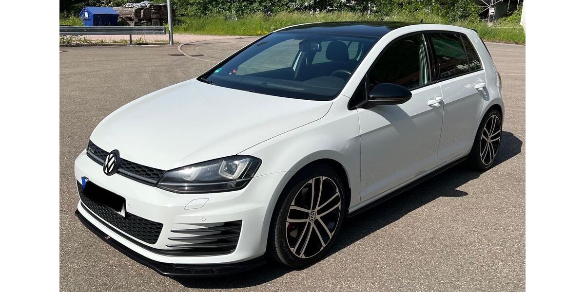 VW Golf 178.000 km 12.250 &euro; Tennenbronn 78144