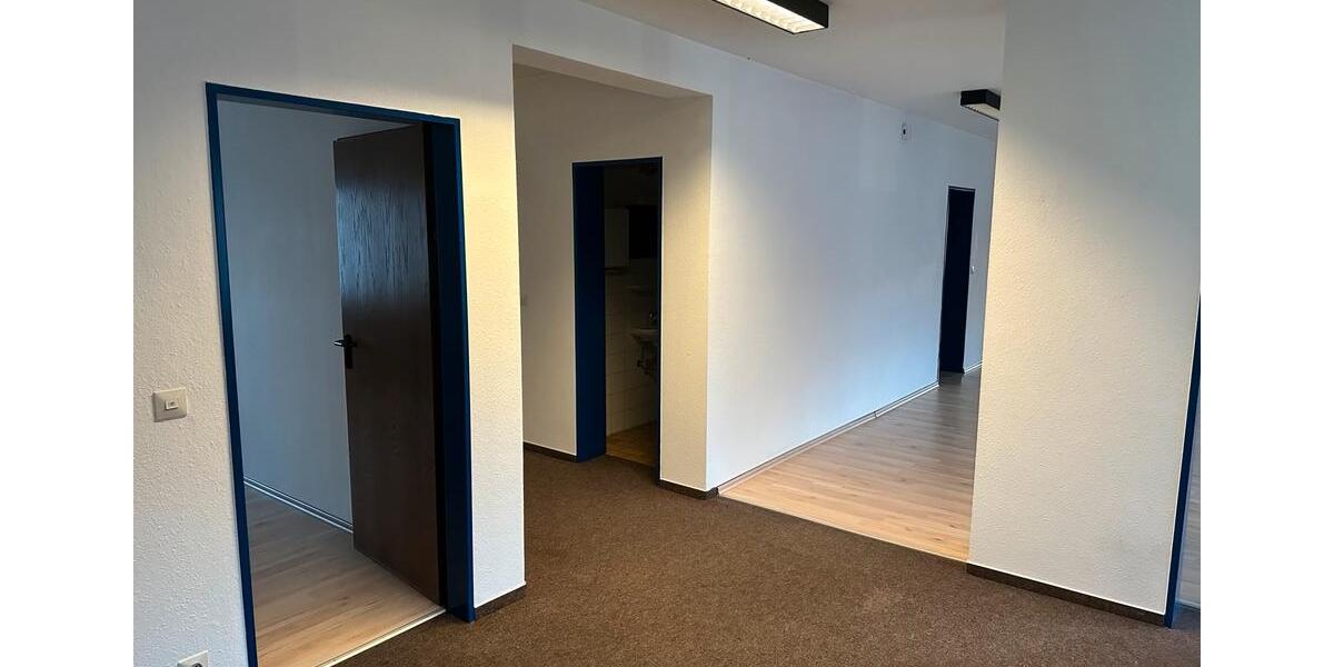 Gewerbeobjekt Villingen-Schwenningen Schwenningen - 2.850&euro; | Angebot:24522564