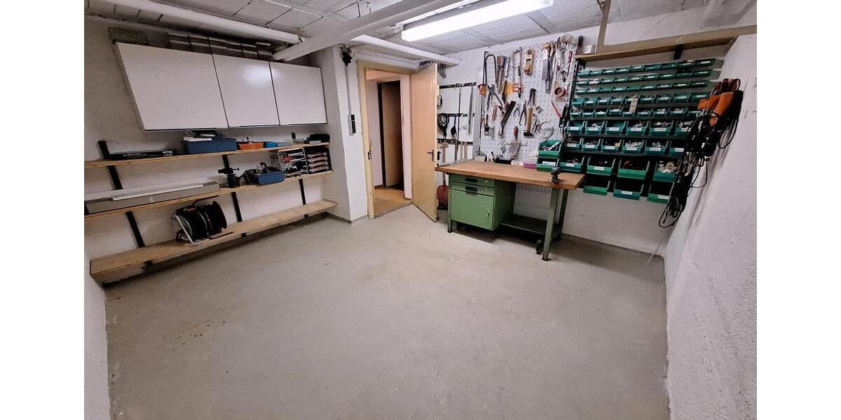 Mehrfamilienhaus, Wohnhaus Villingen-Schwenningen Schwenningen - 8 Zimmer, 202 m&sup2;, 525.000&euro; | Angebot:23593702