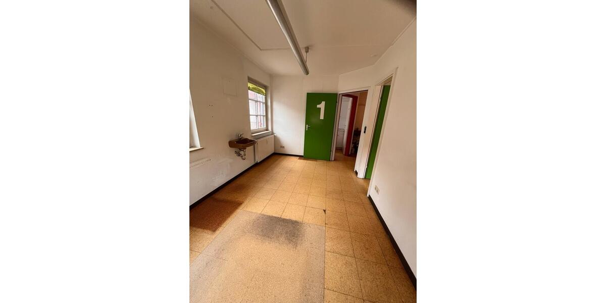 Etagenwohnung Oberndorf am Neckar - 4 Zimmer, 125 m&sup2;, 190.000&euro; | Angebot:25521305