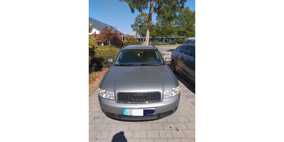 Audi A4 196.000 km 1.200 &euro; Rottweil 78628