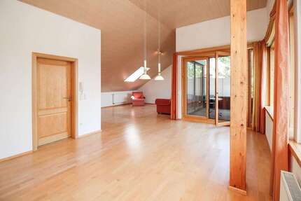 Wohnung Niedereschach - 4 Zimmer, 160 m&sup2;, 1.090&euro; | Angebot:26381606