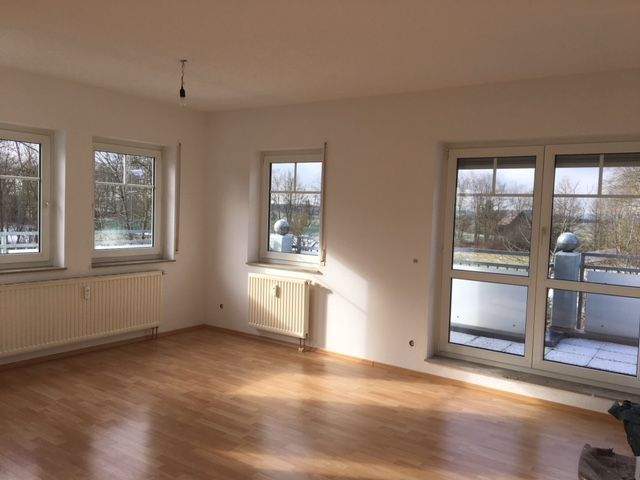 Etagenwohnung Trossingen - 3 Zimmer, 85 m&sup2;, 890&euro; | Angebot:25747334
