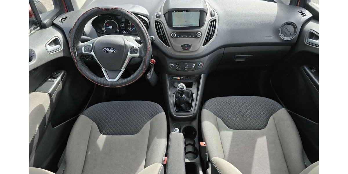 Ford Tourneo Courier 1.5 TDCI/NAVI/KAMERA/1.HAND 90.365 km 11.900 &euro; Villingen-Schwenningen 78054