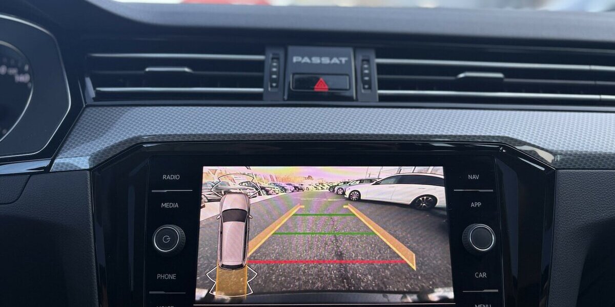 VW Passat Alltrack 2.0 TDI MASSAGE/PANO/NAVI/1.HAND 88.854 km 26.800 &euro; Villingen-Schwenningen 78054