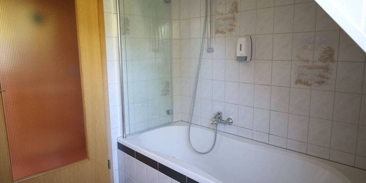 Etagenwohnung Zimmern - 5 Zimmer, 160 m&sup2;, 289.000&euro; | Angebot:25912990