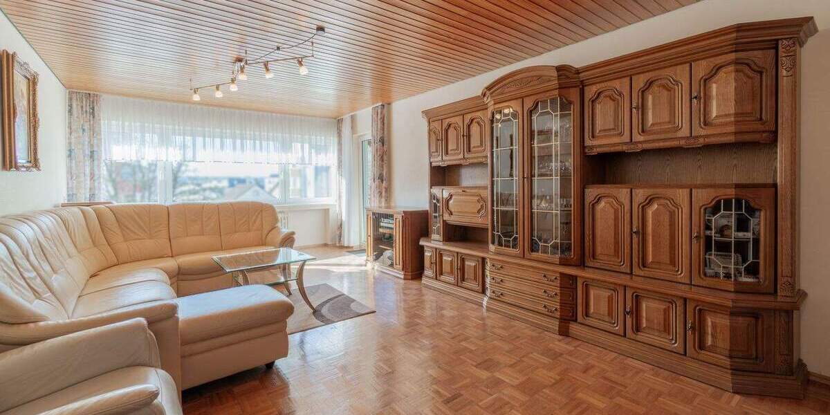 Etagenwohnung Villingen-Schwenningen Villingen - 3 Zimmer, 87 m&sup2;, 218.000&euro; | Angebot:25695904