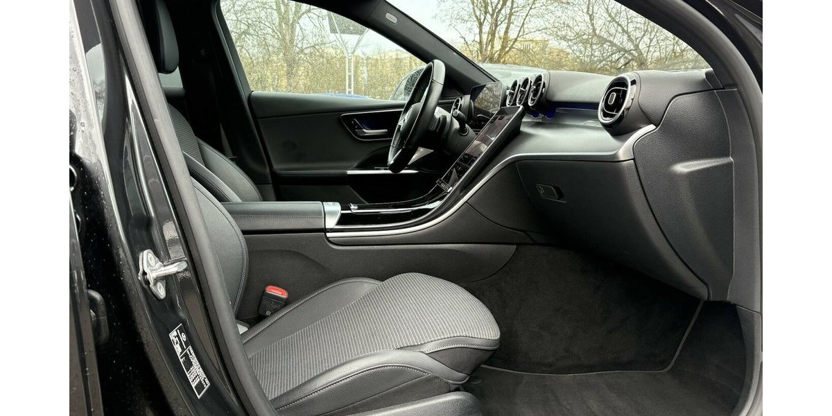 Mercedes-Benz C 200 d/AVANTGARDE/KAMERA/BURMESTER/LED/1.HAND 85.974 km 30.900 &euro; Villingen-Schwenningen 78054