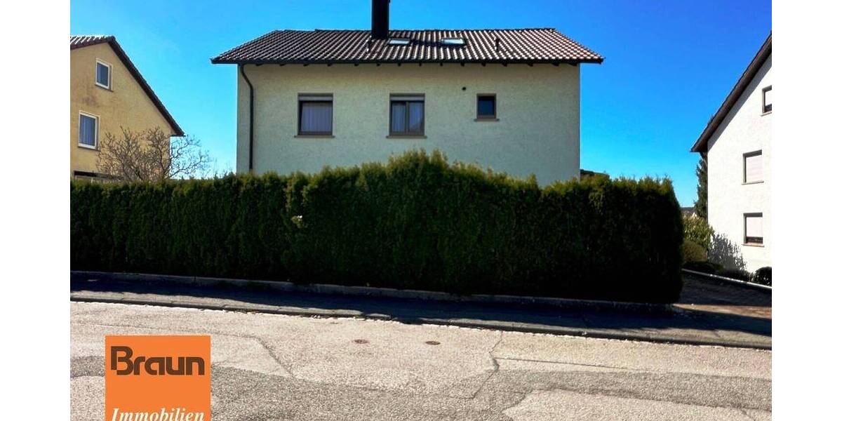 Mehrfamilienhaus, Wohnhaus Villingen-Schwenningen Schwenningen - 8 Zimmer, 202 m&sup2;, 369.000&euro; | Angebot:26243099