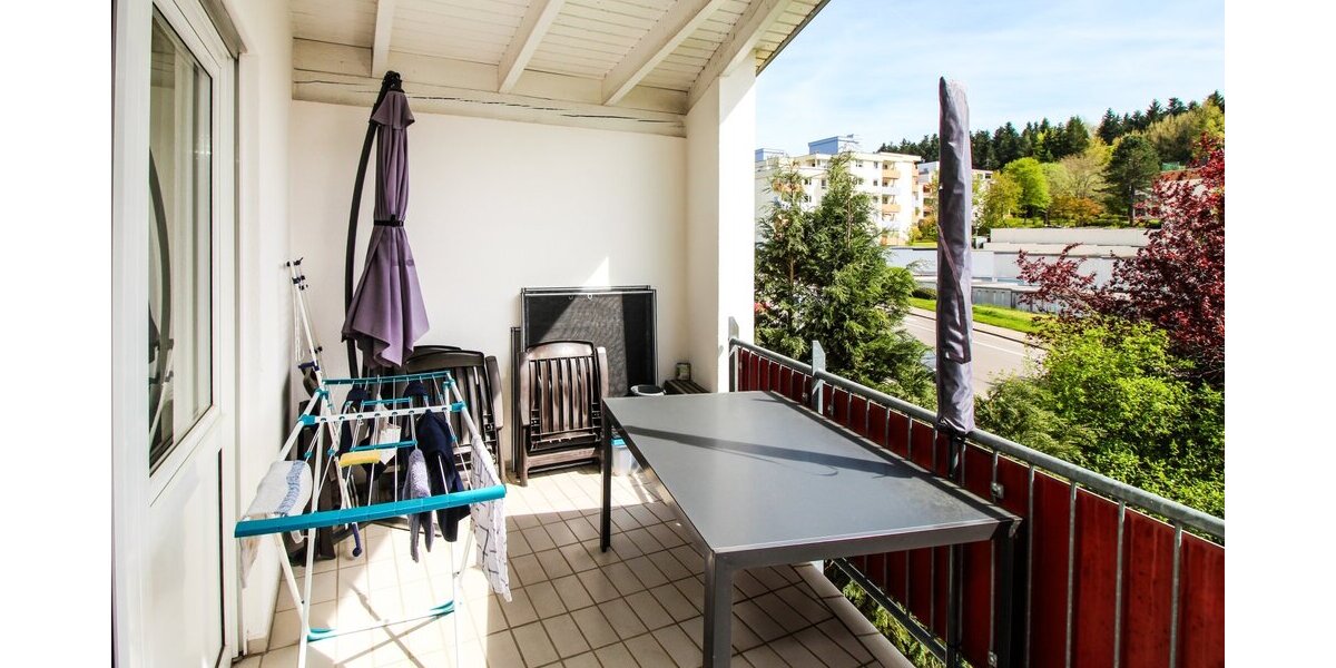 Großzügige 4,5-Zimmer-Wohnung mit Balkon, 2 Bädern & Garage in ruhiger Lage von Sulgen - Etagenwohnung Schramberg Sulgen | Angebot:26443295