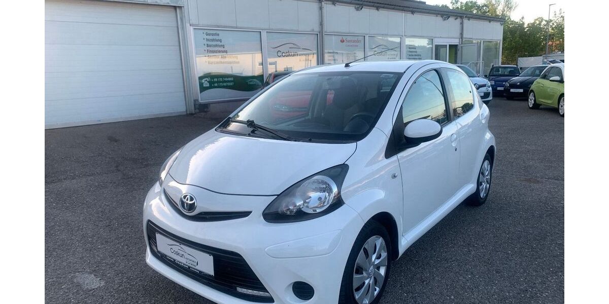 Toyota Aygo (X) 159.000 km 4.990 &euro; Schömberg 72355