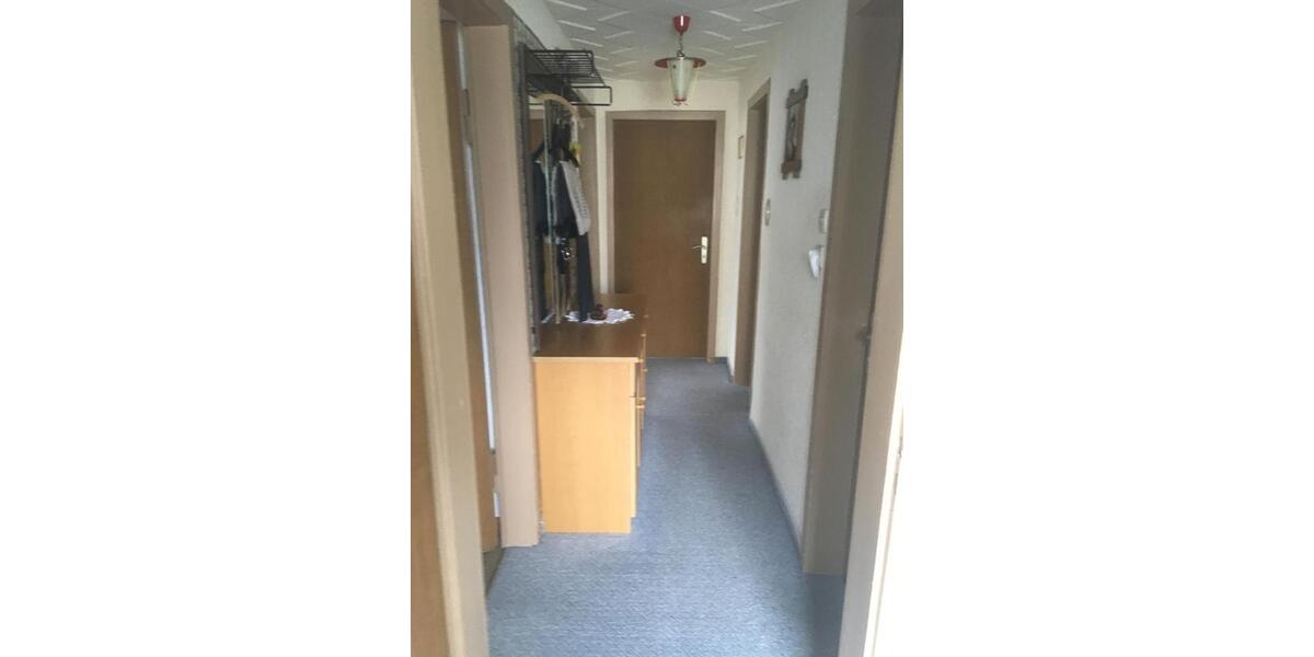 Einfamilienhaus Gosheim - 9 Zimmer, 160 m&sup2;, 360.000&euro; | Angebot:23383841