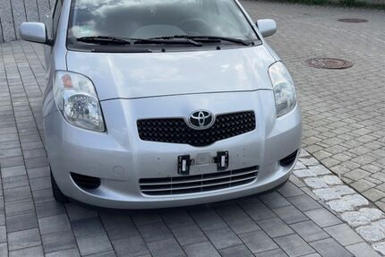 Toyota Yaris 100.435 km 3.500 &euro; Donaueschingen 78166