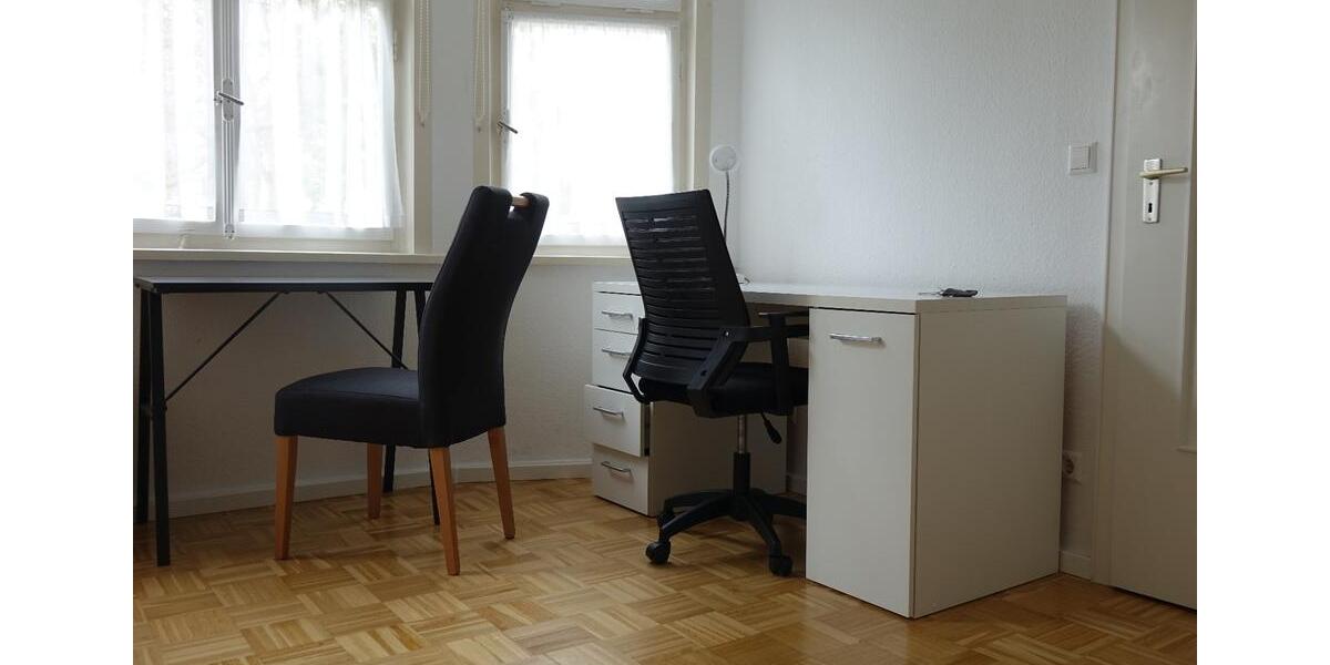 Erdgeschoßwohnung Villingen-Schwenningen Schwenningen - 1 Zimmer, 12 m&sup2;, 300&euro; | Angebot:25920922