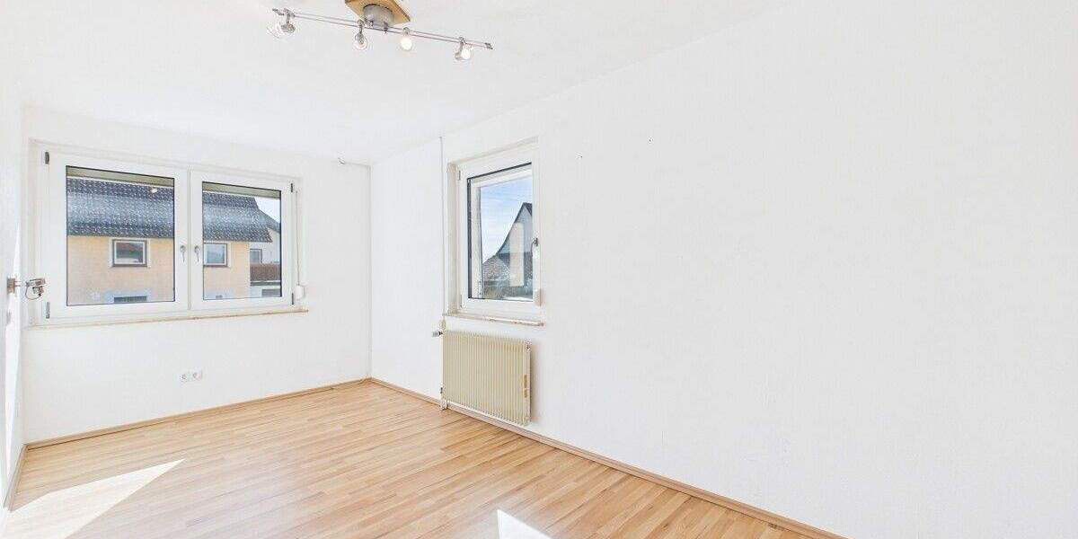 Einfamilienhaus Rottweil / Neukirch Neukirch - 9 Zimmer, 210 m&sup2;, 349.000&euro; | Angebot:25683391