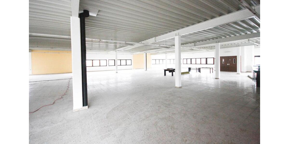 Gewerbeobjekt Villingen-Schwenningen Schwenningen - 333&euro; | Angebot:9537656