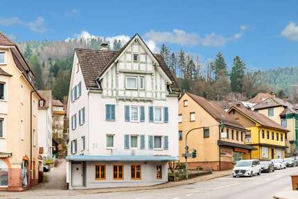 Haus Schramberg - 14 Zimmer, 290 m&sup2;, 325.000&euro; | Angebot:18570412