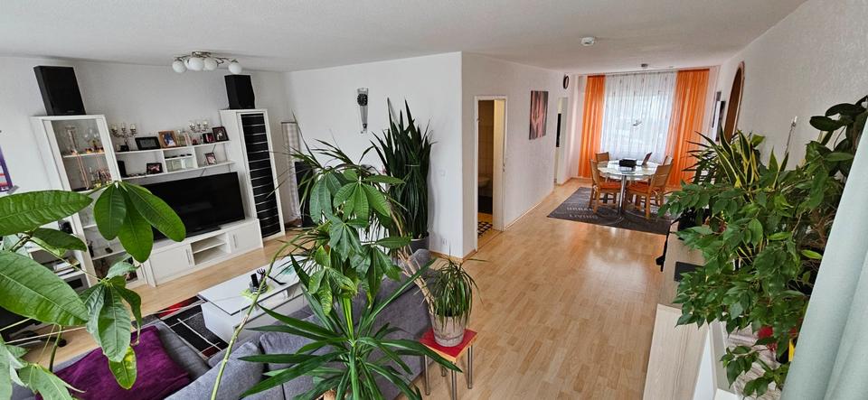 Etagenwohnung Villingen-Schwenningen Schwenningen - 3.5 Zimmer, 92 m&sup2;, 220.000&euro; | Angebot:25960888