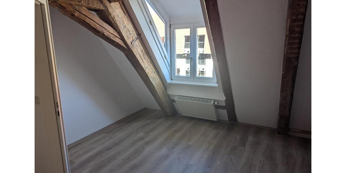 Dachgeschoßwohnung Tuttlingen - 2.5 Zimmer, 48 m&sup2;, 440&euro; | Angebot:25959865