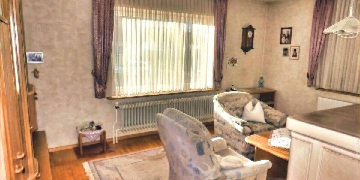 Mehrfamilienhaus, Wohnhaus Tuningen - 6 Zimmer, 132 m&sup2;, 310.000&euro; | Angebot:25676915