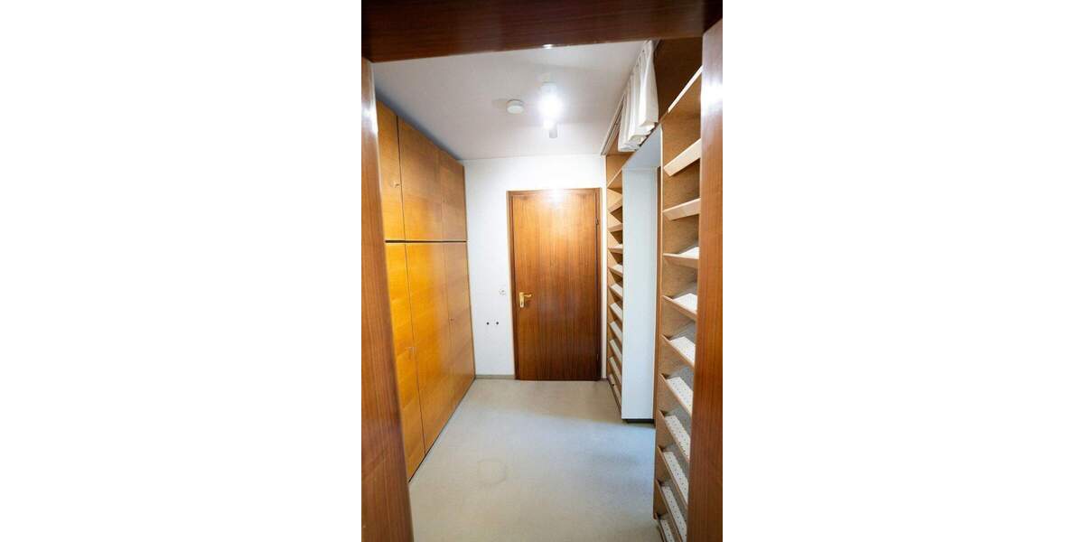 Einfamilienhaus Tuttlingen - 7 Zimmer, 334 m&sup2;, 799.000&euro; | Angebot:26500031