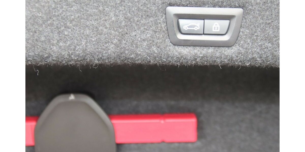 BMW 530e iPERFORMANCE/LUXURY LINE/TV/INNOVATIONS 132.551 km 25.900 &euro; Villingen-Schwenningen 78054