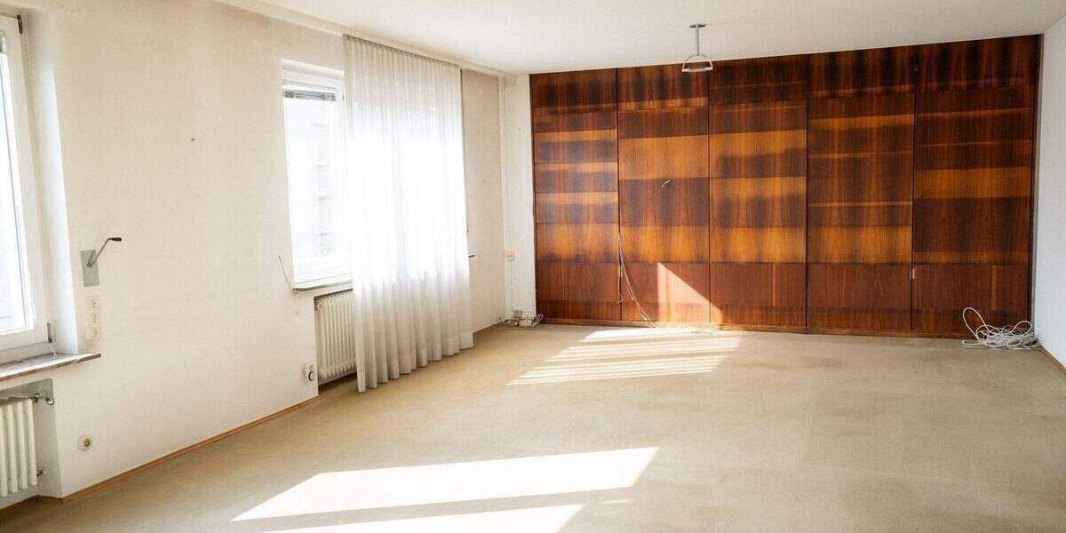 Einfamilienhaus Tuttlingen - 7 Zimmer, 334 m&sup2;, 799.000&euro; | Angebot:26500031