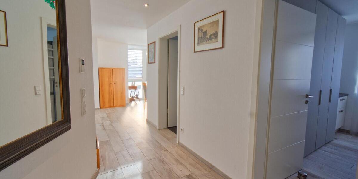 Moderne 2,5-Zimmer-Wohnung mit Balkon, Fußbodenheizung & Aufzug – naturnah gelegen - Etagenwohnung Villingen-Schwenningen Schwenningen | Angebot:24521054